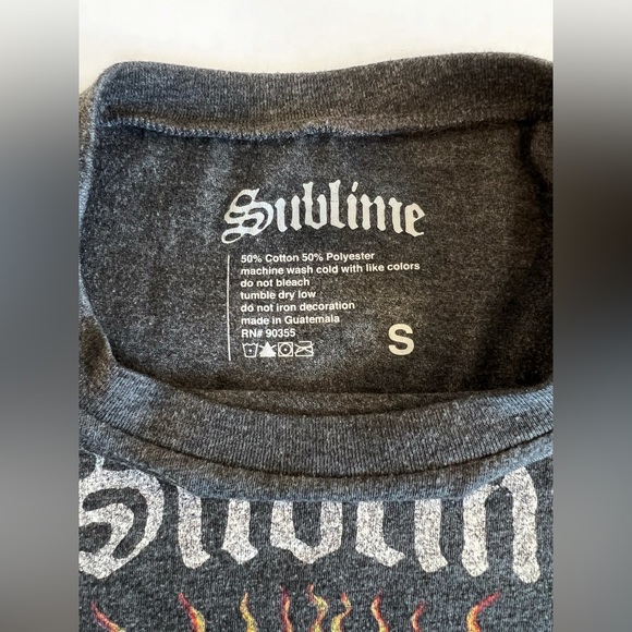 Sublime logo Sun Graphic Band T-shirt stretch Women’s size Small Long Beach Ca - Picture 5 of 6